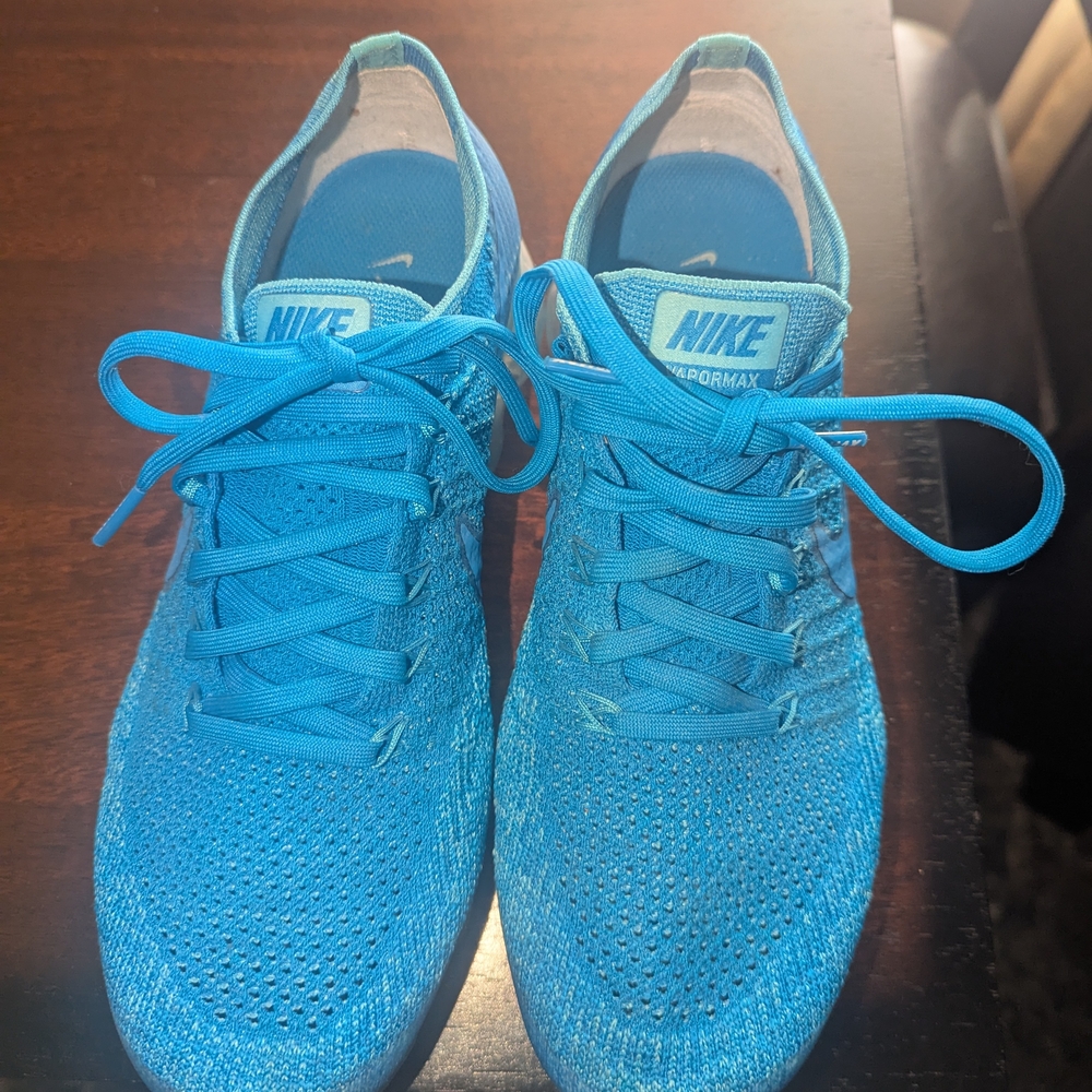 Nike Vapormax Flynit - Picture 2 of 7